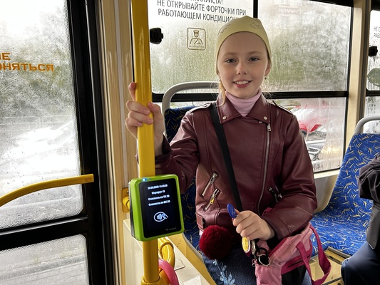 В два раза больше. В Челябинске за последнюю неделю вырос спрос на активацию транспортных карт через «Умный ключ»